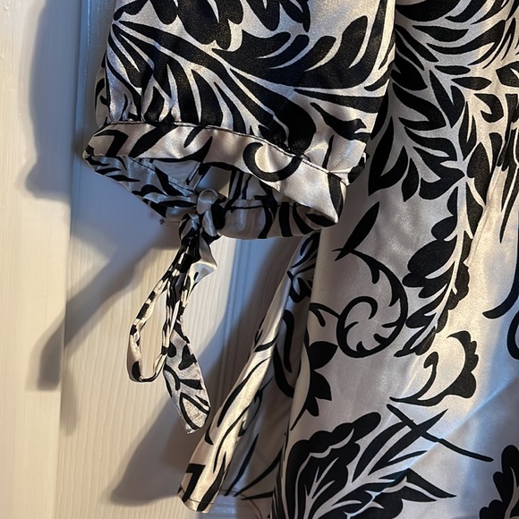 Motherhood Maternity 3/4 sleeve shirt size Small - Picture 4 of 8